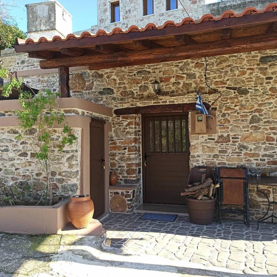 Areti'S Traditional House Apollona Exterior foto